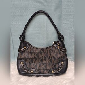 Vintage Michael Kors Black and Tan Shoulder Bag